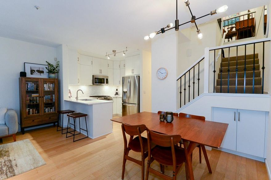 104 2688 Vine Street