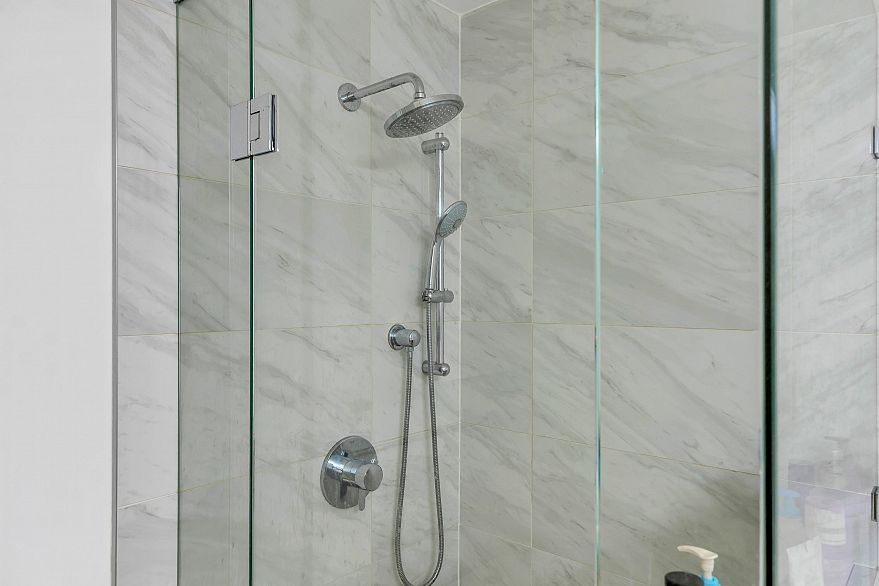 107 7988 Yukon Street