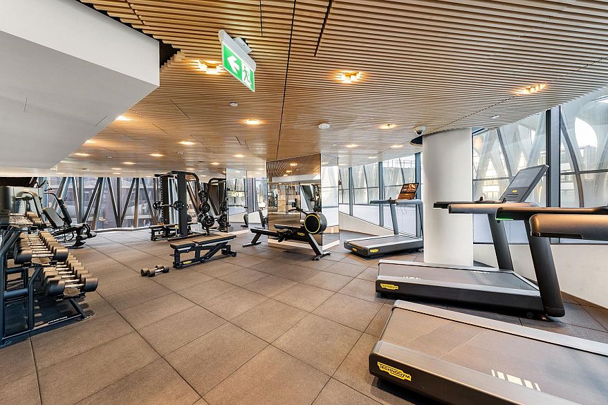 4503 1033 Nelson Street