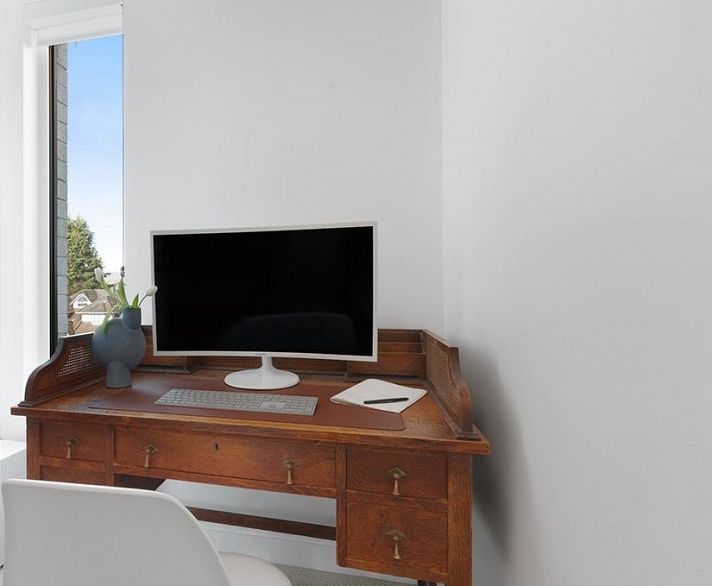 48 W King Edward Avenue