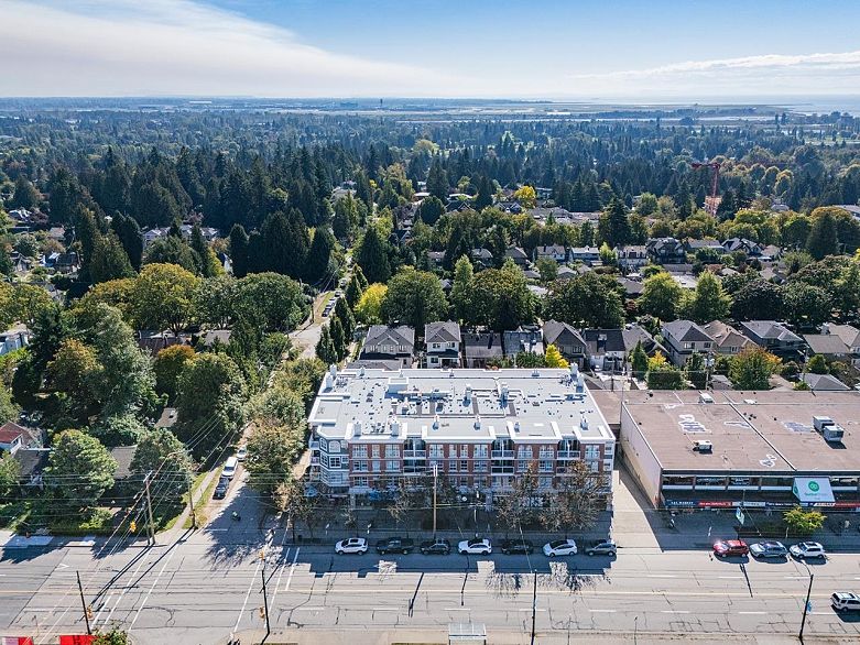 312 5723 Collingwood Street