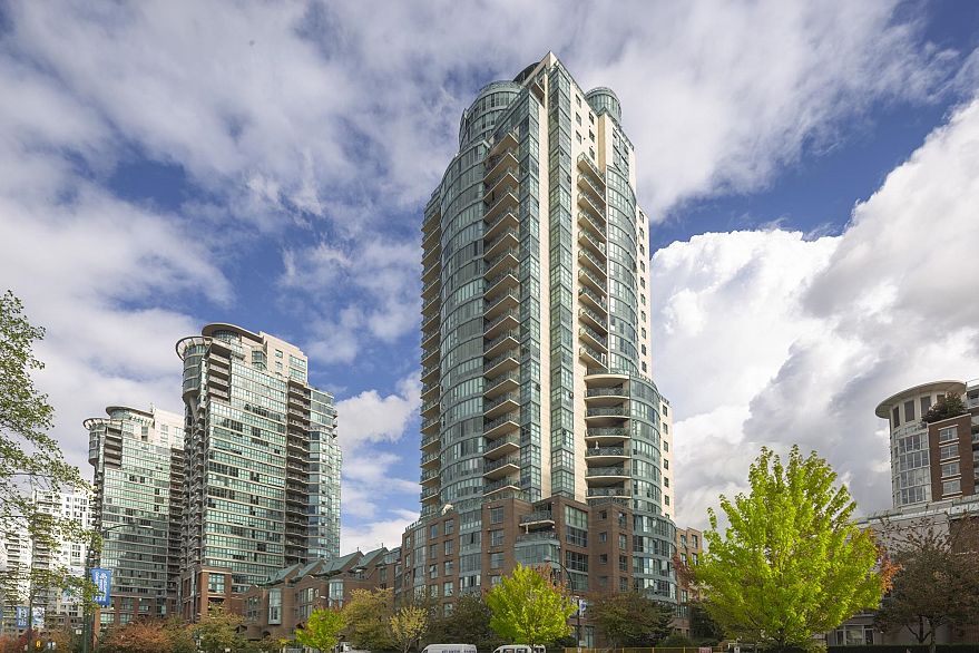 1904 1188 Quebec Street