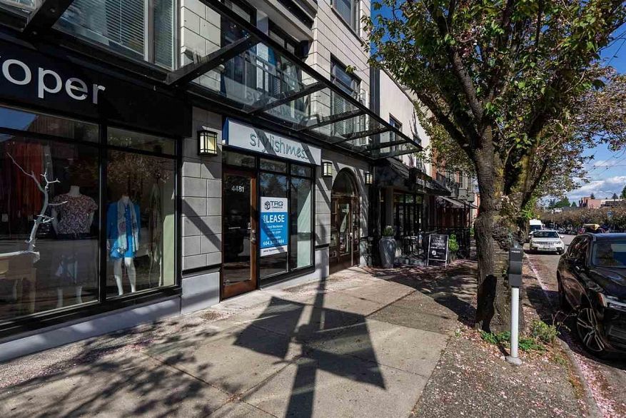 202 4479 W 10th Avenue