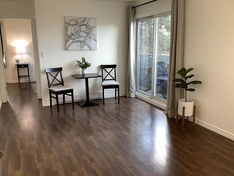 301 16 Lakewood Drive