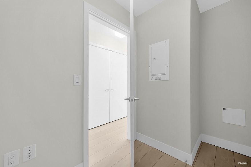 2306 3538 Sawmill Crescent