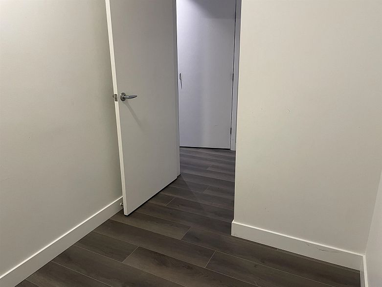 210 8138 Fraser Street