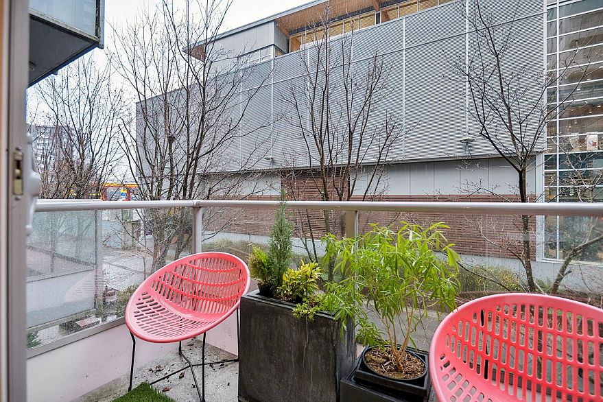 228 108 E 1st Avenue