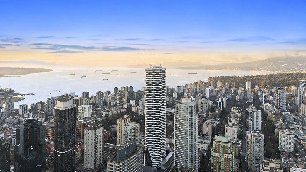 703 1033 Nelson Street