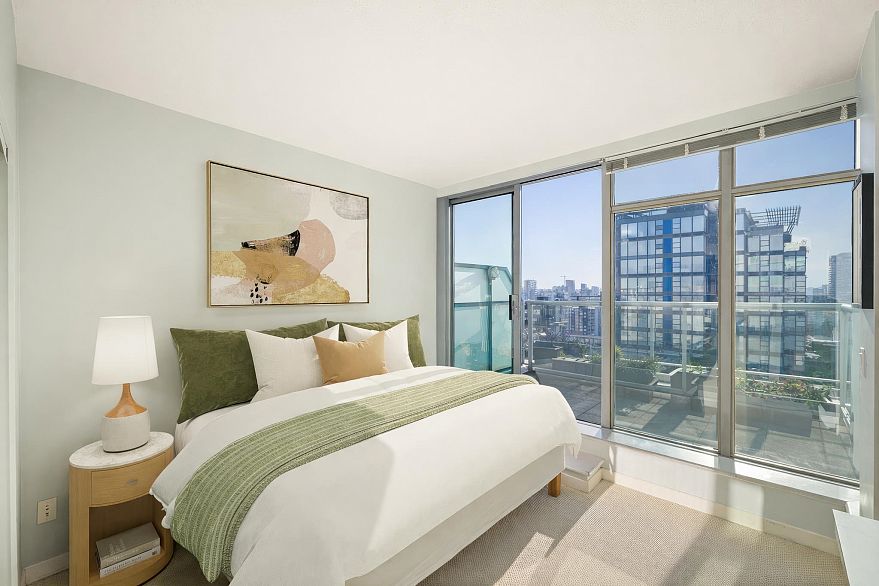 1901 1710 Bayshore Drive