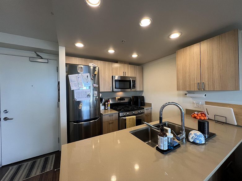 1906 4815 Eldorado Mews