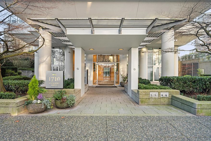 1901 1710 Bayshore Drive