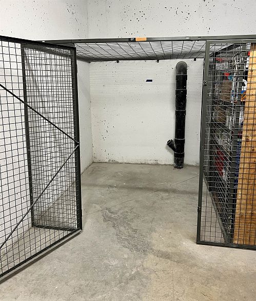 208 2528 Collingwood Street