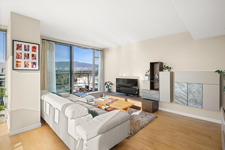 1901 1710 Bayshore Drive