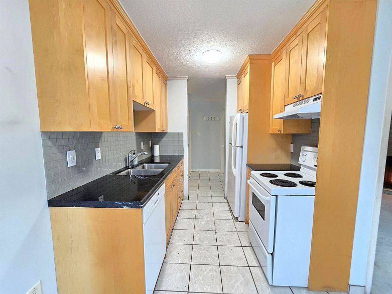 207 350 E 5th Avenue