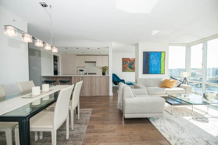 1703 1067 MARINASIDE CRESCENT, Vancouver BC V6Z 3A4