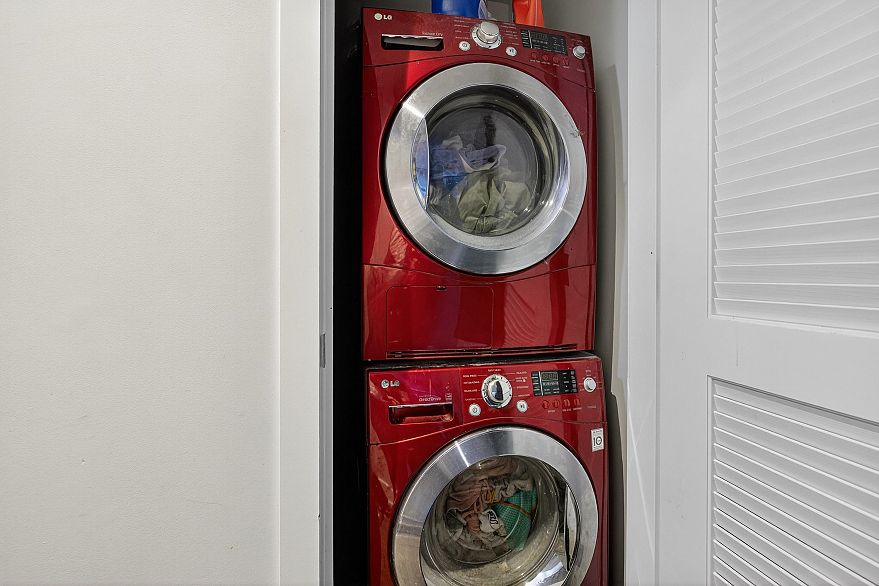 210 1777 W 7th Avenue