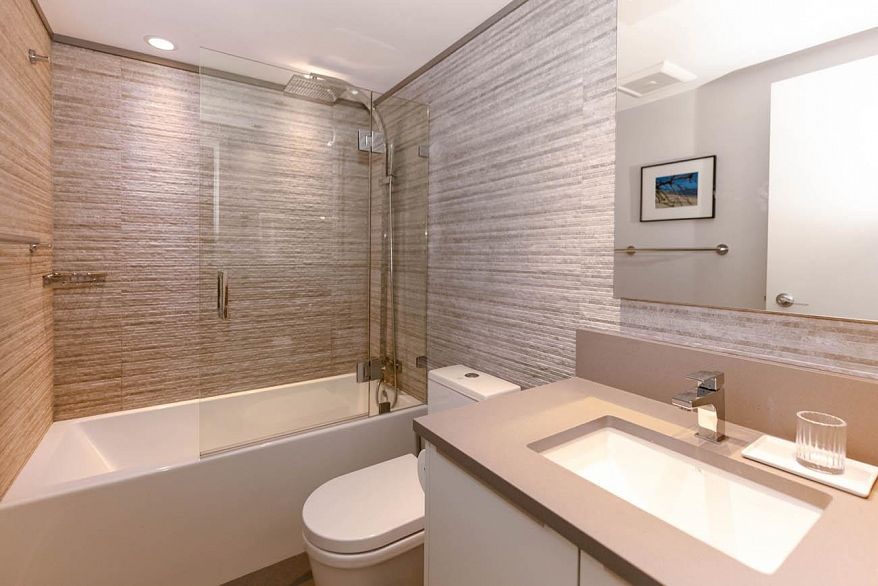 1703 1067 MARINASIDE CRESCENT, Vancouver BC V6Z 3A4