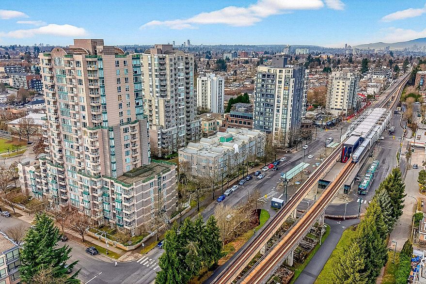 1201 5189 Gaston Street