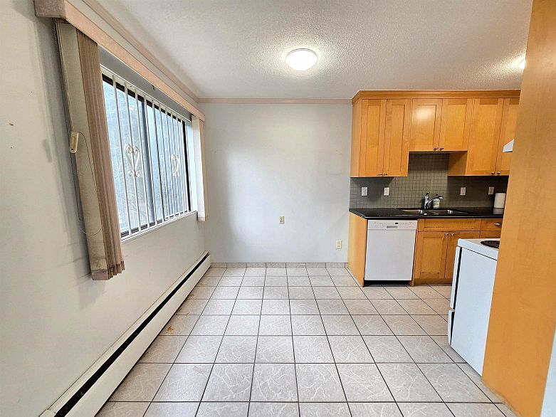 207 350 E 5th Avenue