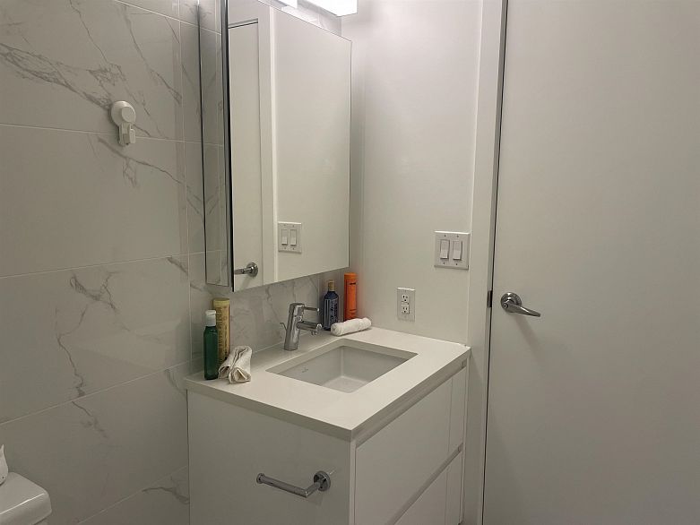 210 8138 Fraser Street