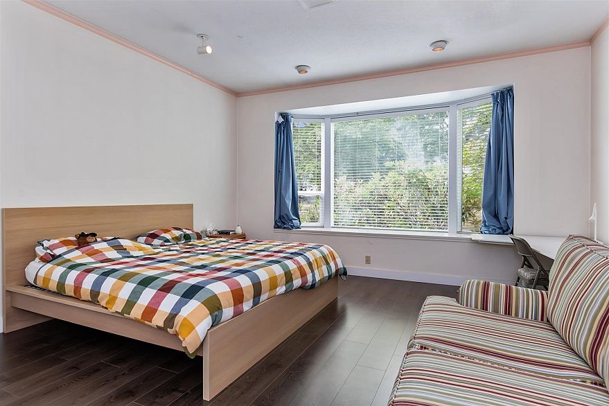 5564 Elizabeth Street