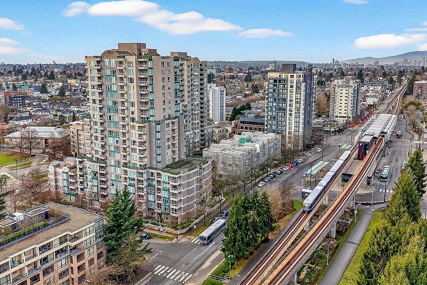 1201 5189 Gaston Street