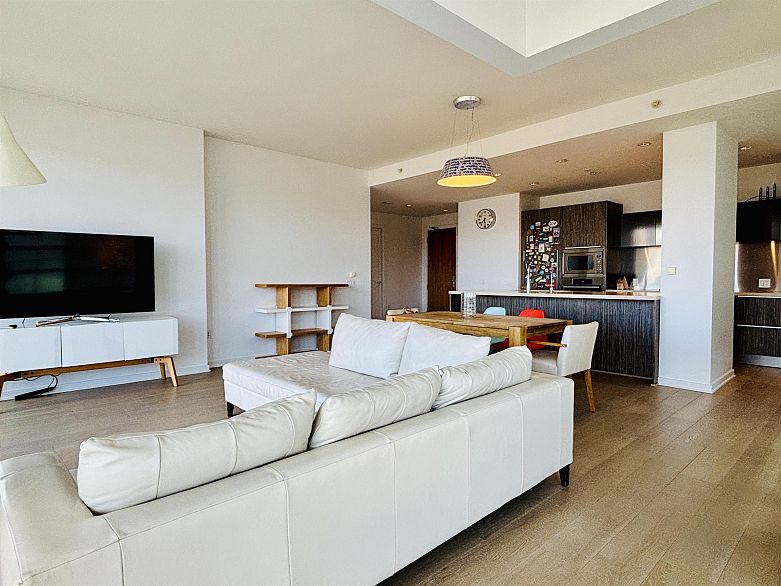 604 1616 COLUMBIA STREET, Vancouver BC V5Y 0B7