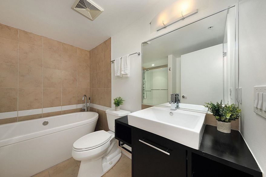 3705 188 Keefer Place