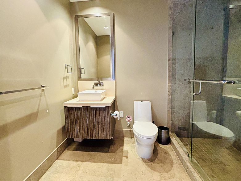 604 1616 COLUMBIA STREET, Vancouver BC V5Y 0B7