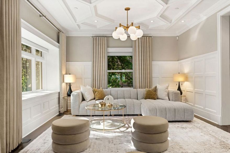 993 Broughton Street