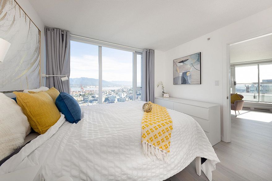 3705 188 Keefer Place