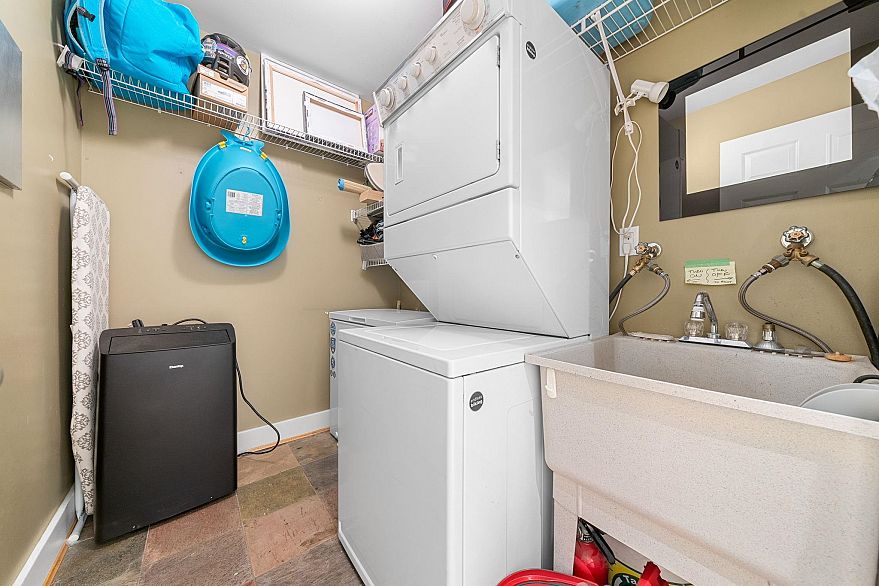 209 1720 W 12th Avenue