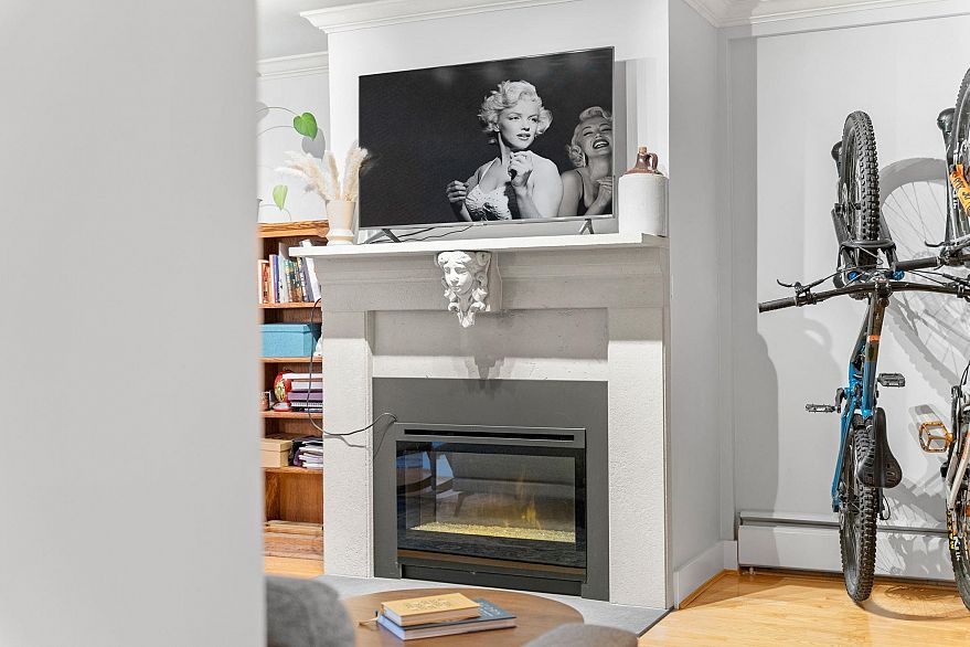 209 1720 W 12th Avenue