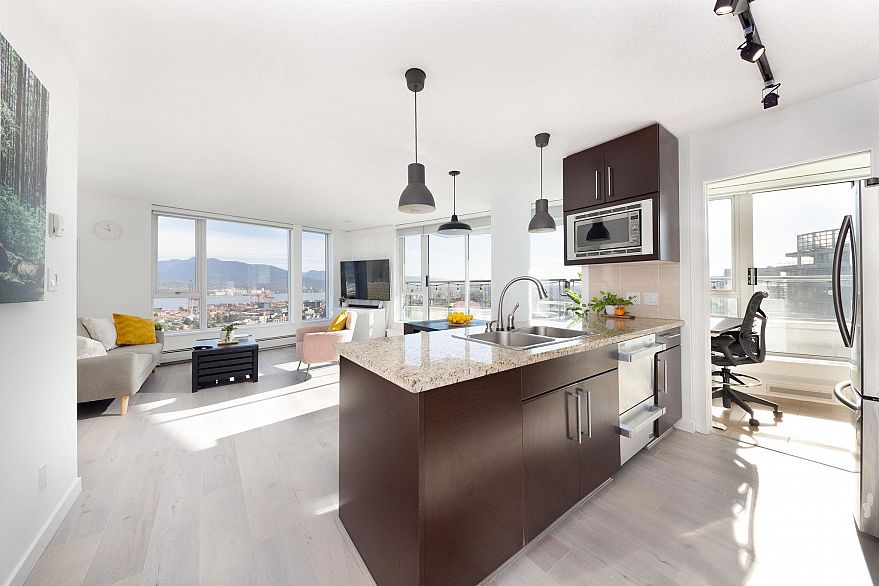 3705 188 Keefer Place