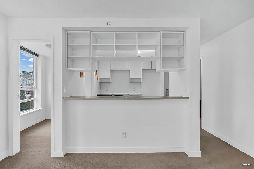 1202 928 Beatty Street