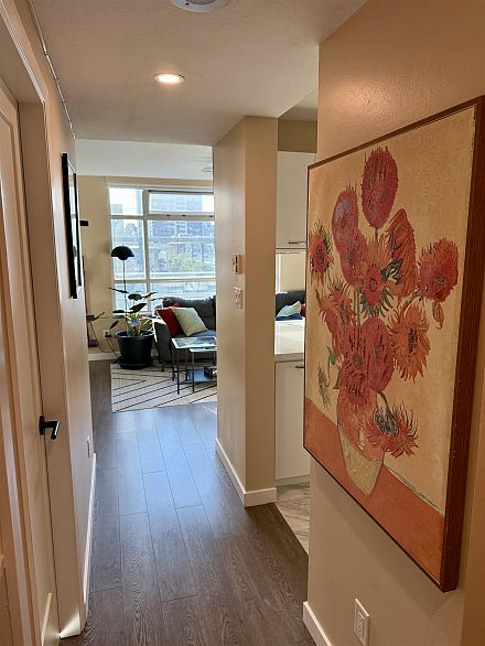 1701 438 Seymour Street