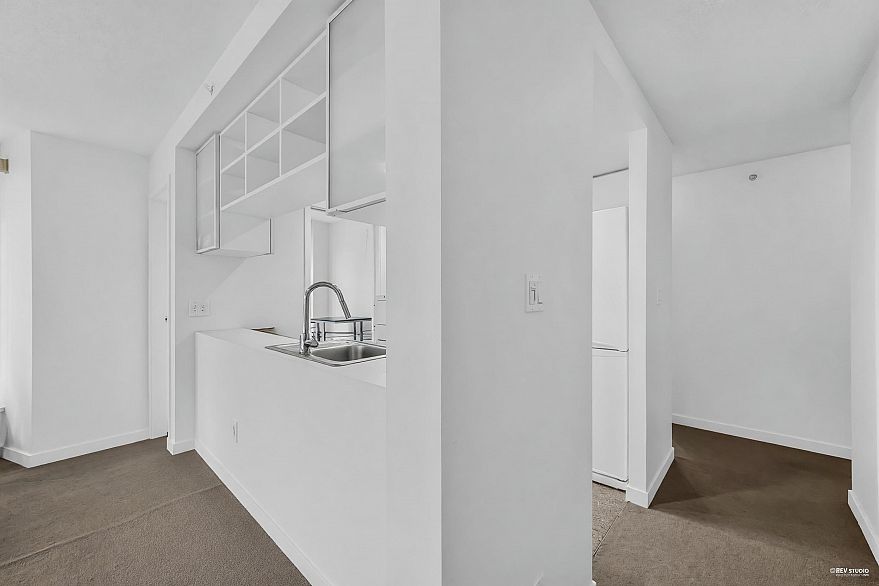 1202 928 Beatty Street