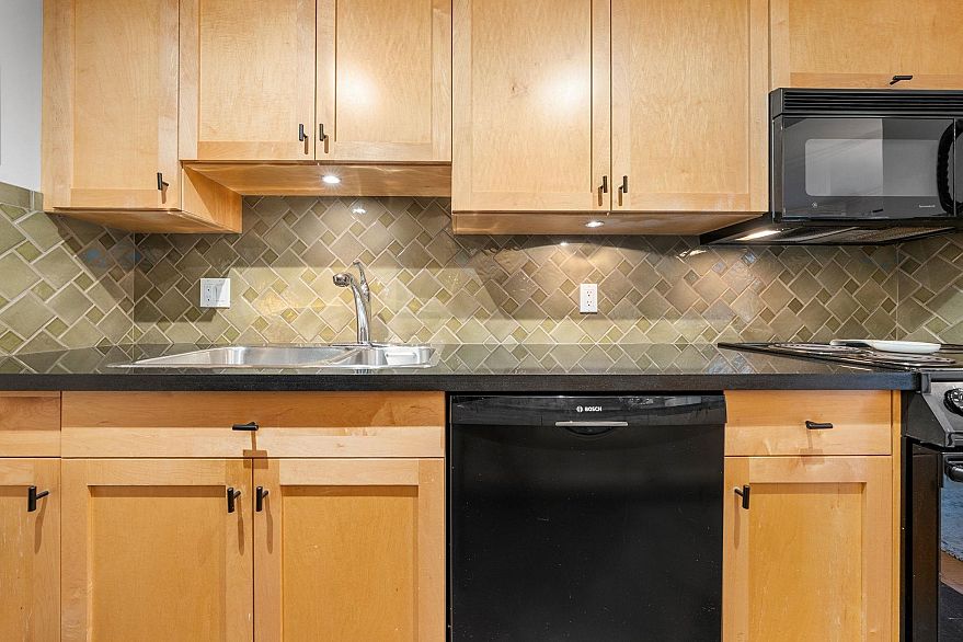 209 1720 W 12th Avenue