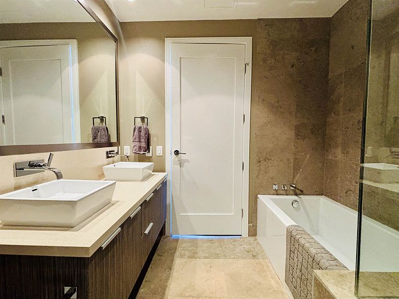 604 1616 COLUMBIA STREET, Vancouver BC V5Y 0B7