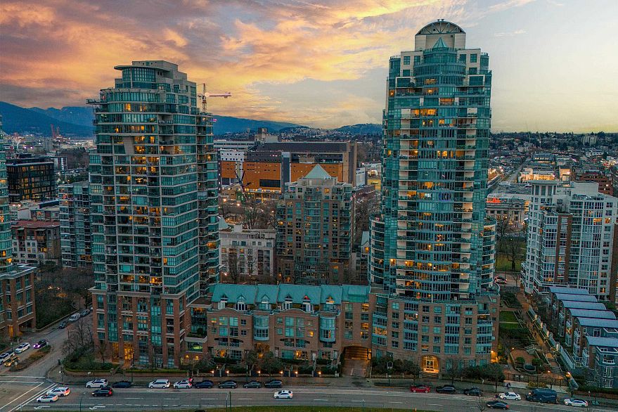 202 1188 Quebec Street