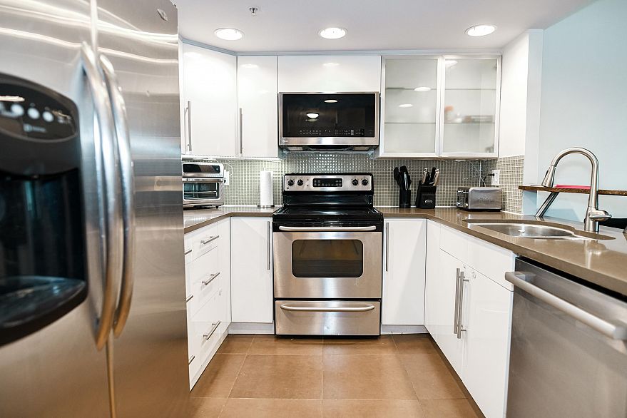 202 1188 Quebec Street