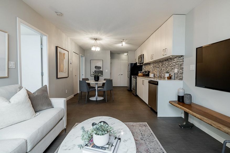 1011 66 W Cordova Street