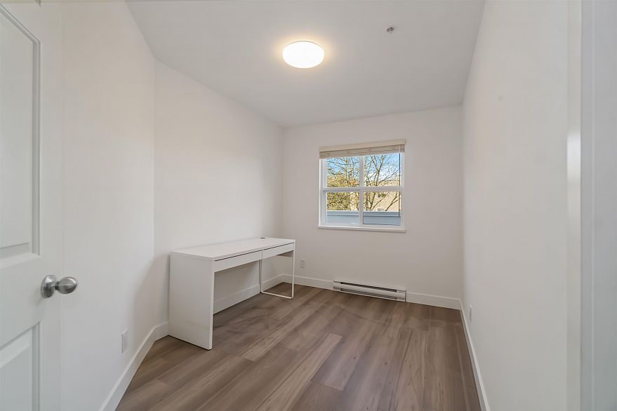 309 2928 Commercial Drive