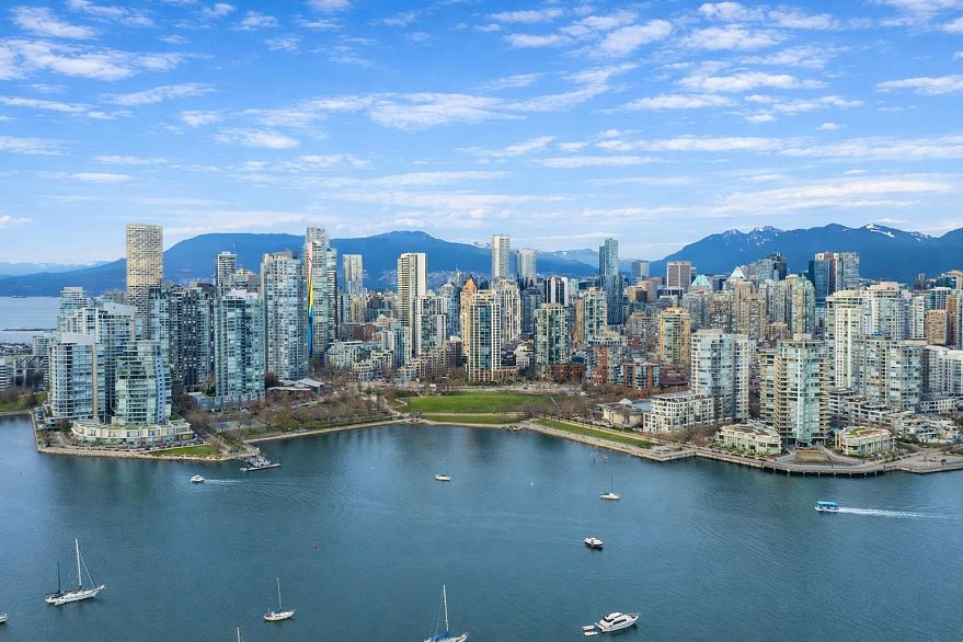 1103 499 Pacific Street