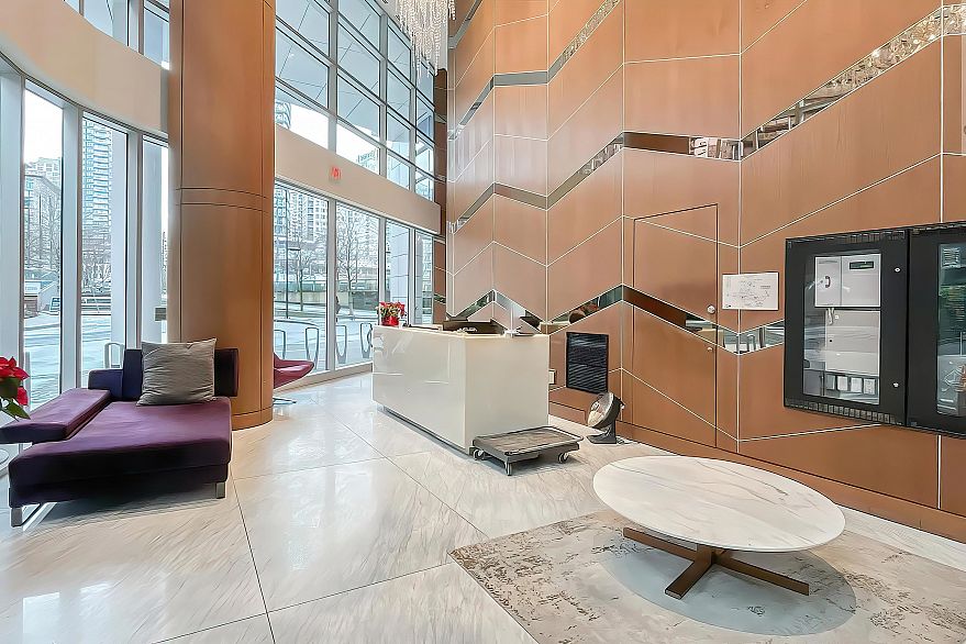 1507 68 Smithe Street