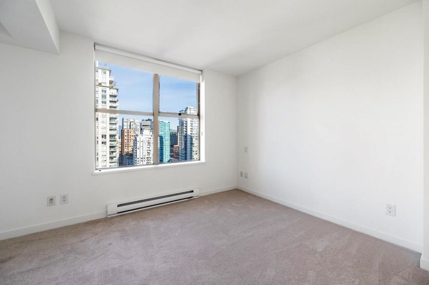 2403 969 Richards Street