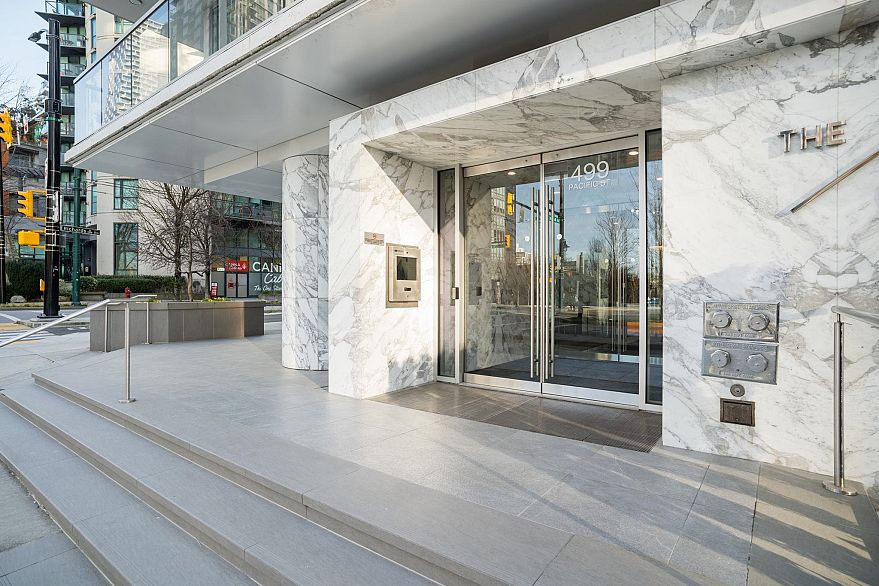 1103 499 Pacific Street