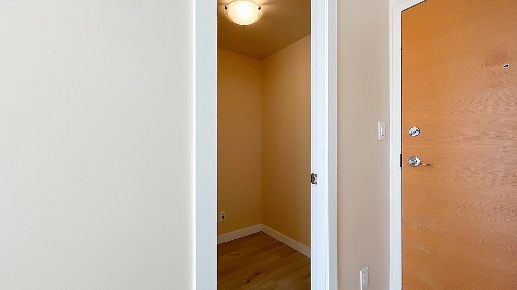 407 928 Homer Street