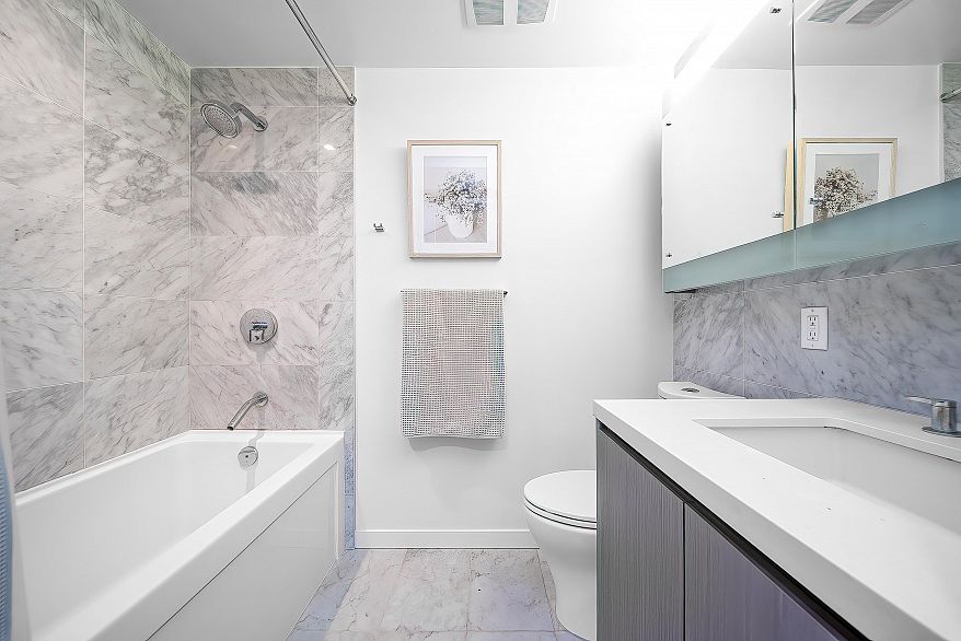 1507 68 Smithe Street