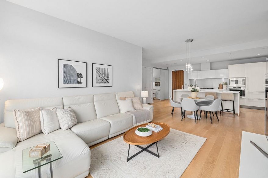 302 1625 Manitoba Street